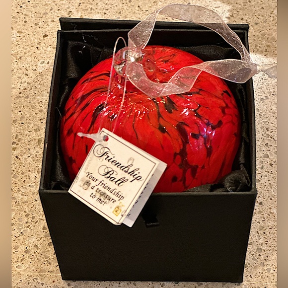 HANDCRAFTED Blown Glass FRIENDSHIP Beautiful Red  Multicolor ORNAMENT 4.5-5” - Picture 2 of 16